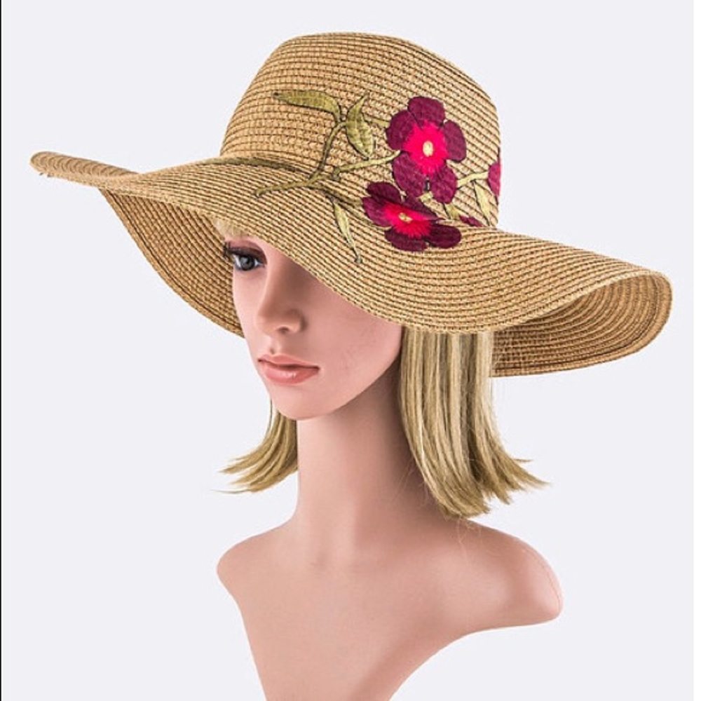 EMBROIDERED FLOPPY STRAW HAT